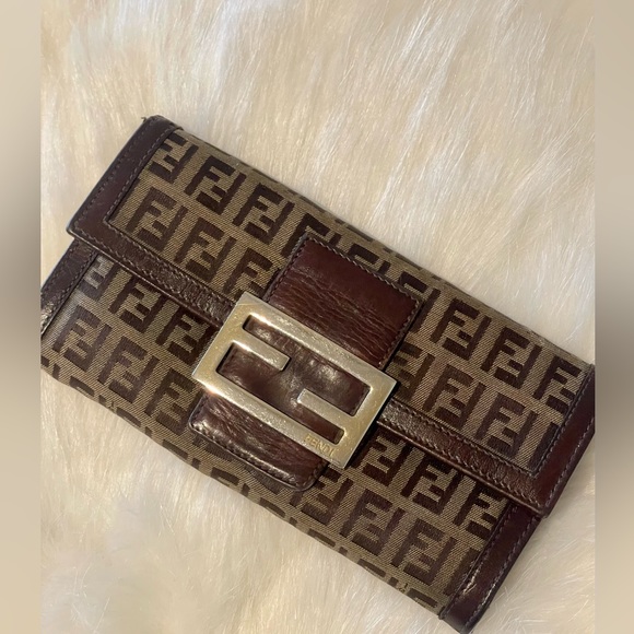 AUTHENTIC (comes with COA from Authentic First) Fendi wallet. - Picture 6 of 16